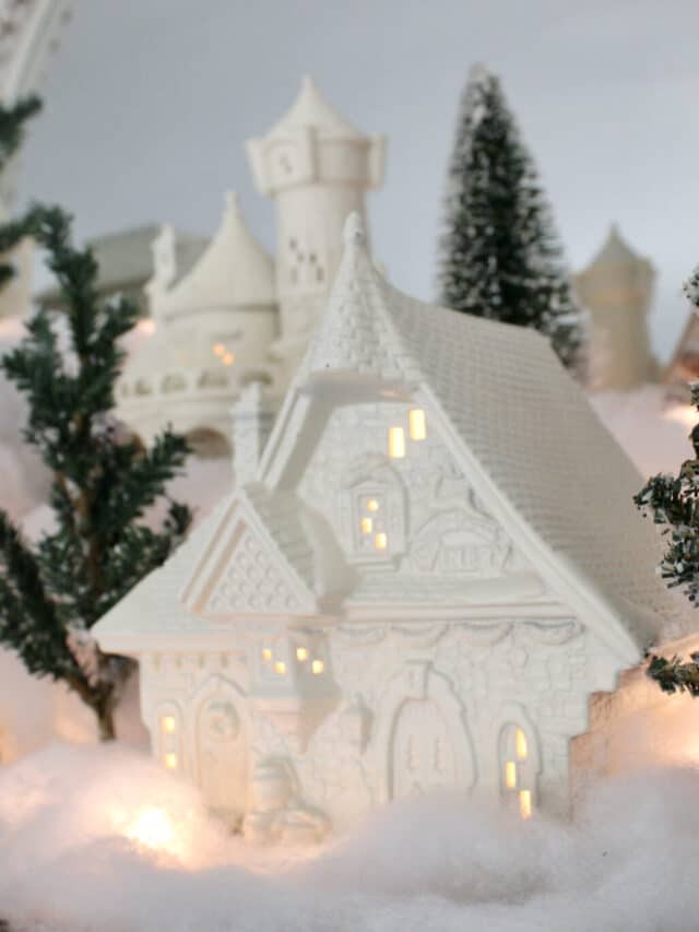 White Christmas village houses - Momcrieff