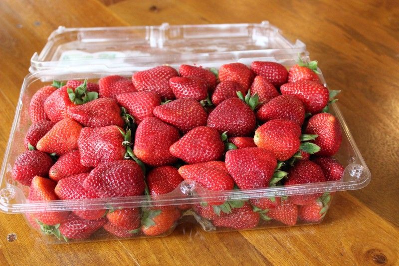 Costco strawberries! Momcrieff