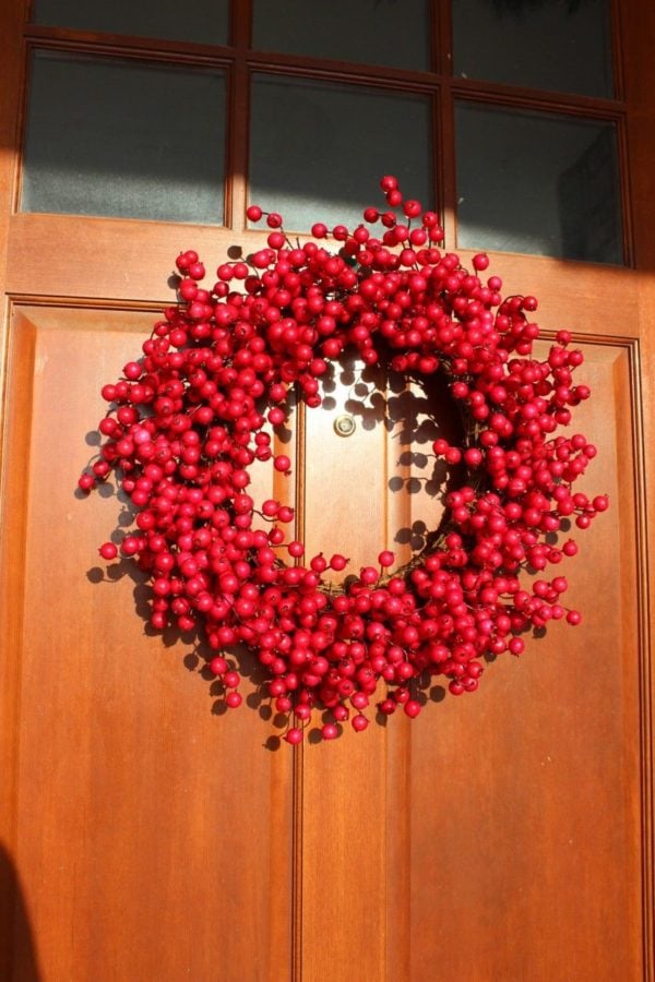 A pretty red wreath!