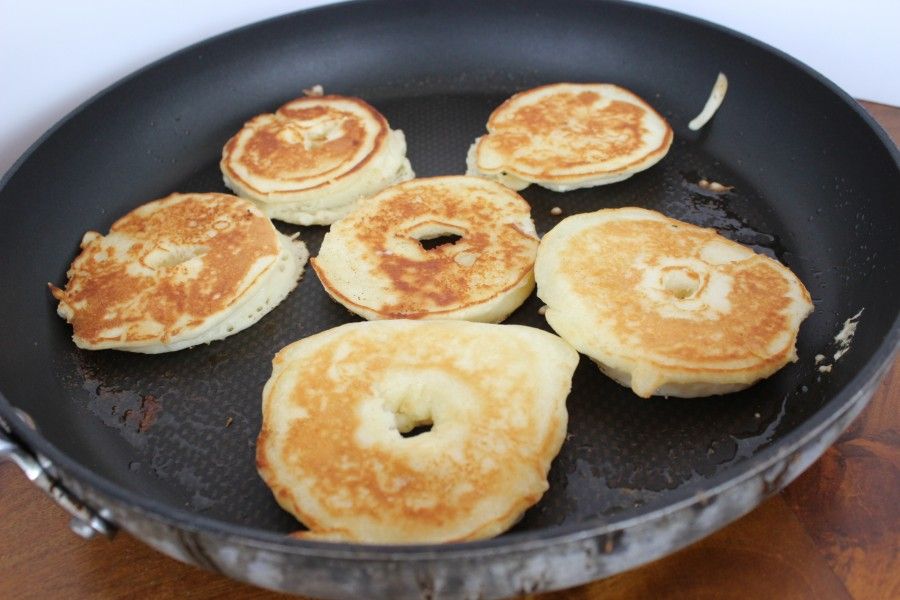 pancake apple slices