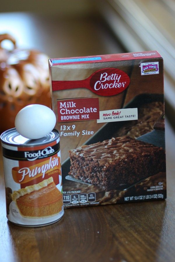 Pumpkin Brownie Muffins - Three Ingredients - Momcrieff