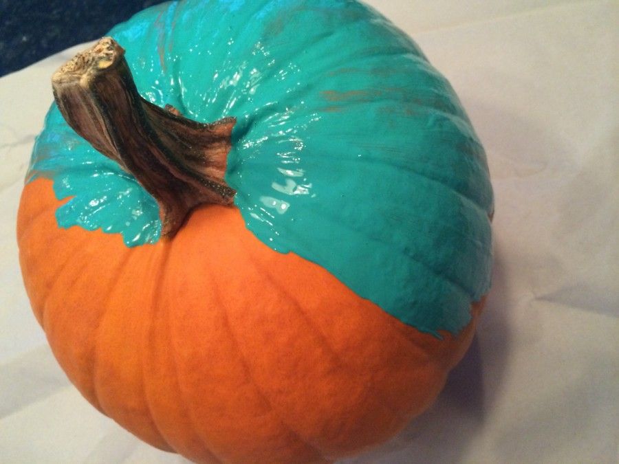 Porch pumpkins, elaborate designs mark the return of record