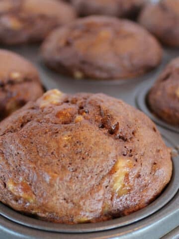 3 ingredient chocolate banana muffins