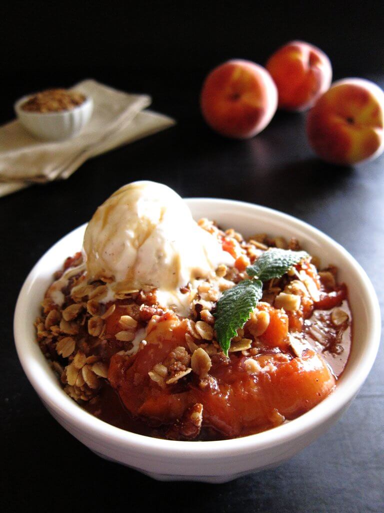 Easy Instant Pot Peach Crisp