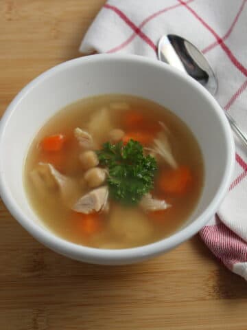 chicken soup with chickpeas