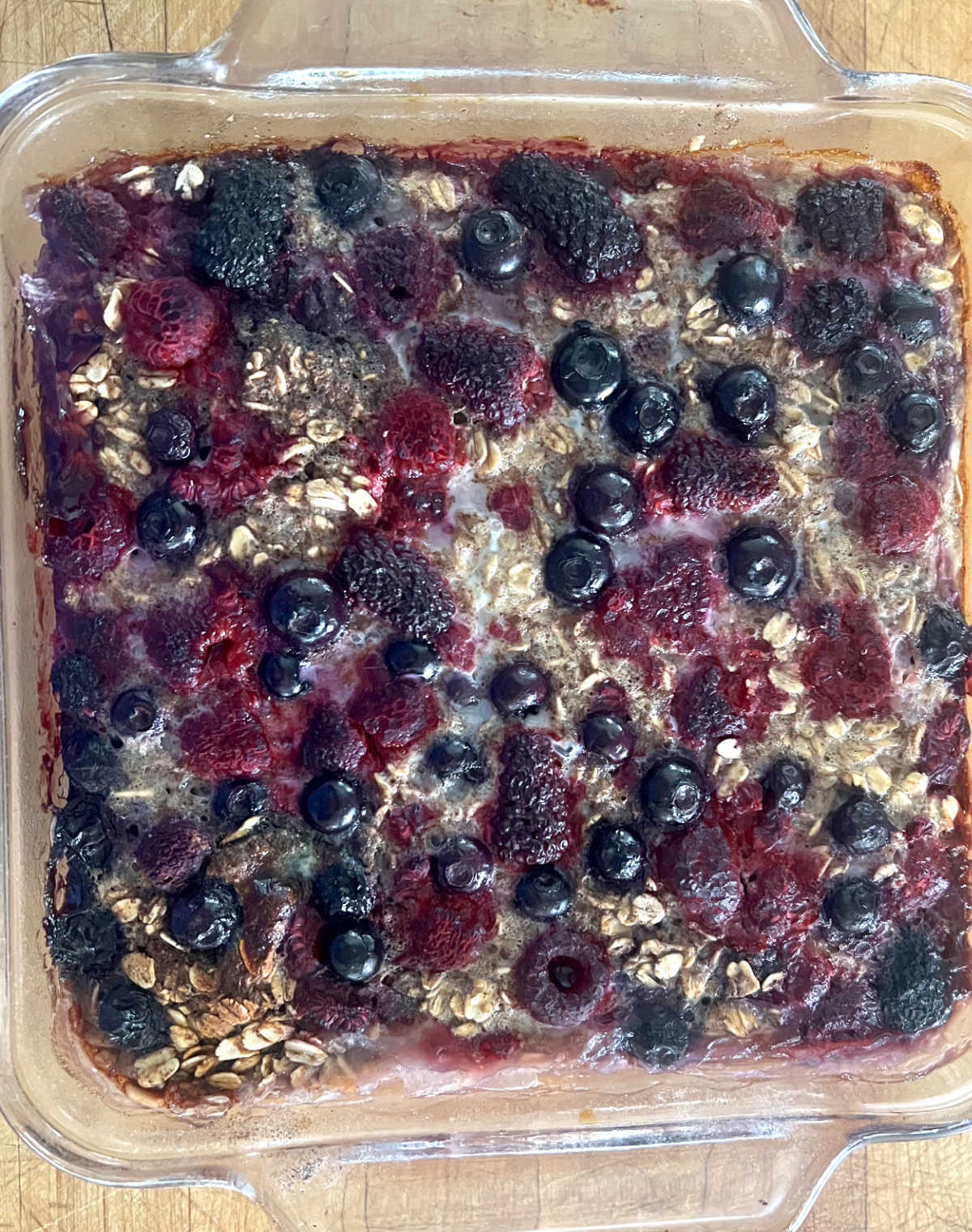 baked oatmeal with mixed berries