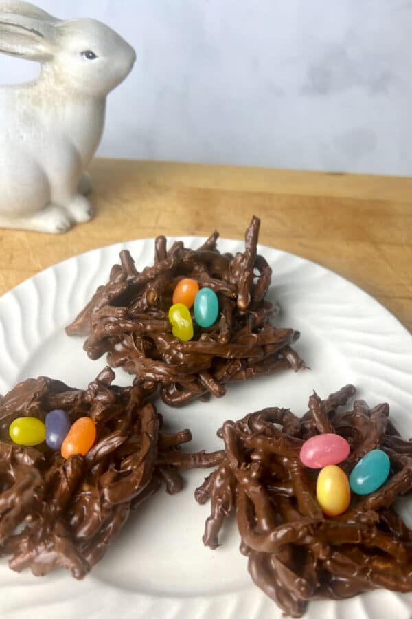 Chocolate bird's nests made with chow mein noodles! Momcrieff