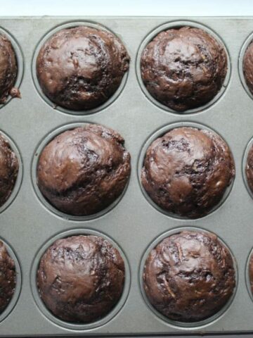 baked-chocolate-zuchini-muffins-1