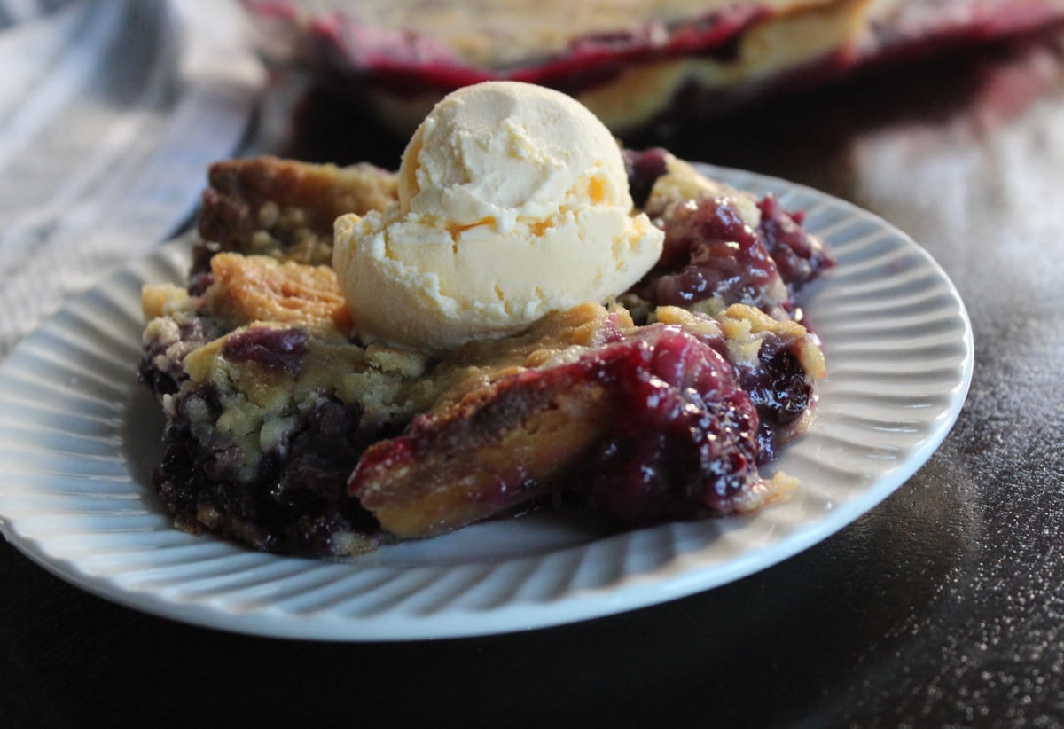 Blackberry Dump Cake