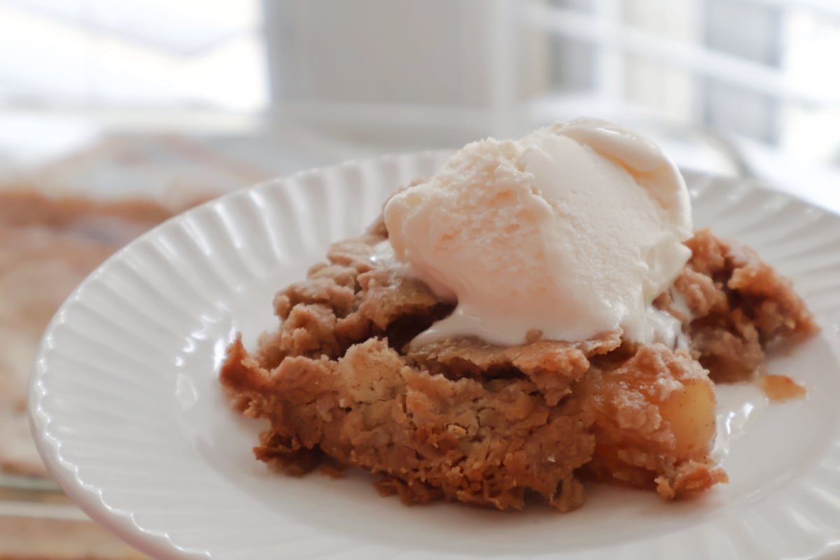 A simple, fall apple dessert with only 3 ingredients!