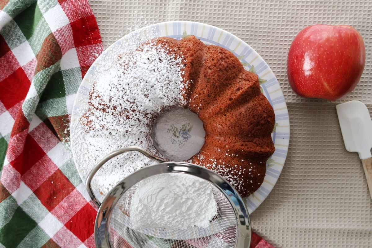 powdered sugar on an applesauce bundt cake